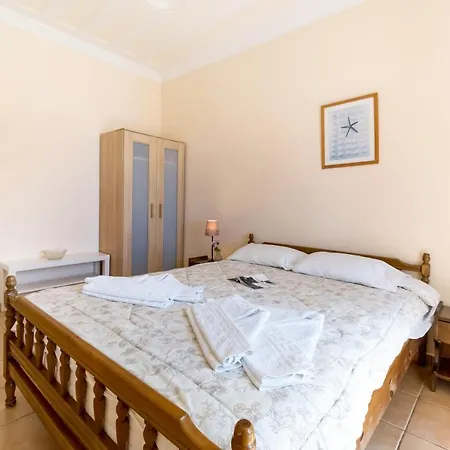 Captain Fotis 3 Apartment