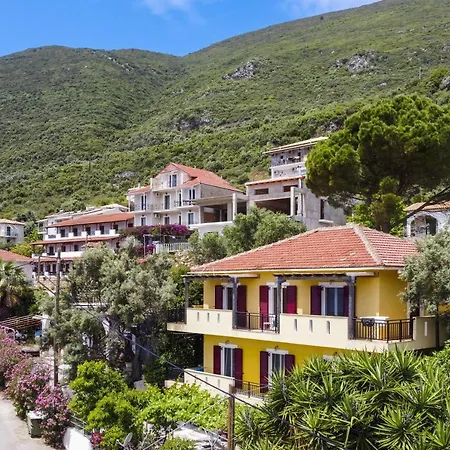 Apartment Captain Fotis 3 *
