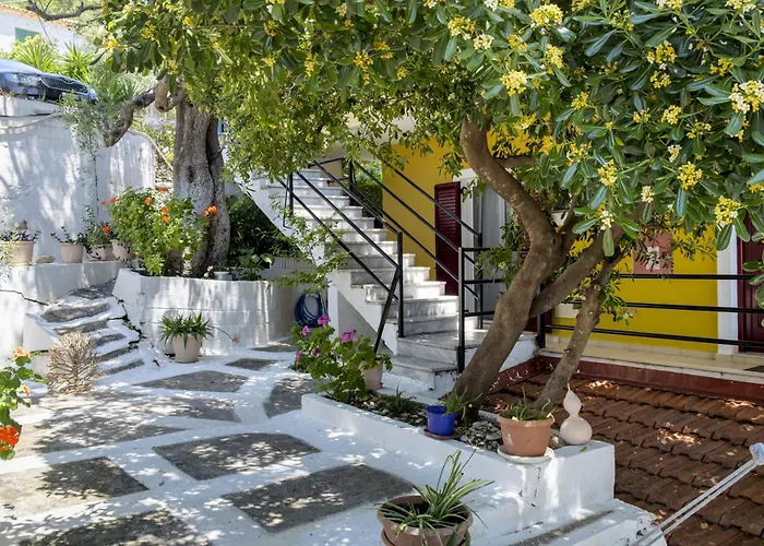 Captain Fotis 3 * Pondi